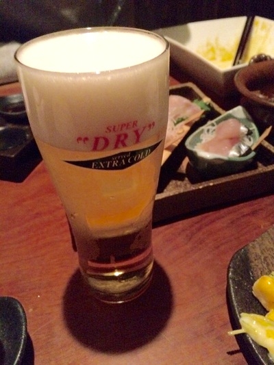 友人と飲むビールは格別です。